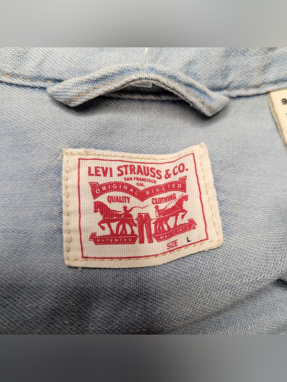 Levi's Light Wash Denim Western Snap Button Down Shirt 100% Cotton Shacket - Picture 10 of 14